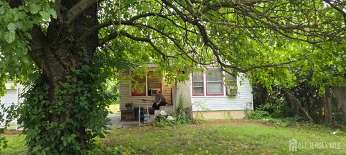 1774 Old Cheesequake Rd, South Amboy, NJ, 08879-1925 | Card Image