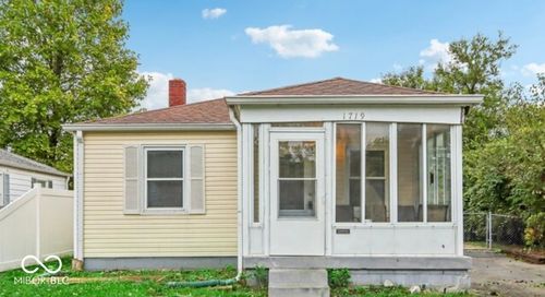1719 N Irvington Ave, Indianapolis, IN, 46218-4818 | Card Image