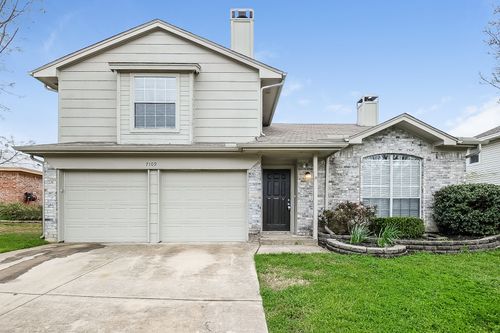 7109 Woodhinge Dr, Benbrook, TX, 76126-4540 | Card Image