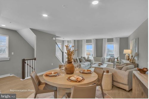 310 Flora Blvd, ANNVILLE, PA, 17003-4502 | Card Image