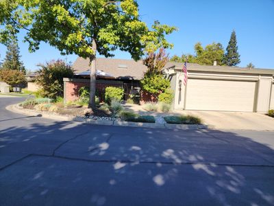 8915 Bluff Ln, Condo with 2 bedrooms, 2 bathrooms and null parking in Fair Oaks CA | Image 1