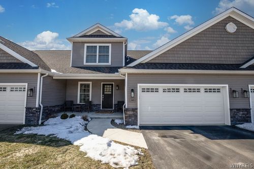 24 B Essex Woods, Amherst, NY, 14228 | Card Image