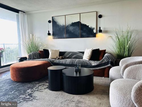 apt-18k-3900 Ford Rd, PHILADELPHIA, PA, 19131-2041 | Card Image