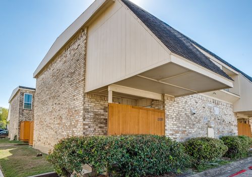 2330 Village North Dr, Richardson, TX, 75081-4749 | Card Image