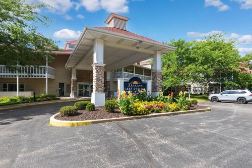 301-1505 S Shore Dr, DELAVAN, WI, 53115-3624 | Card Image