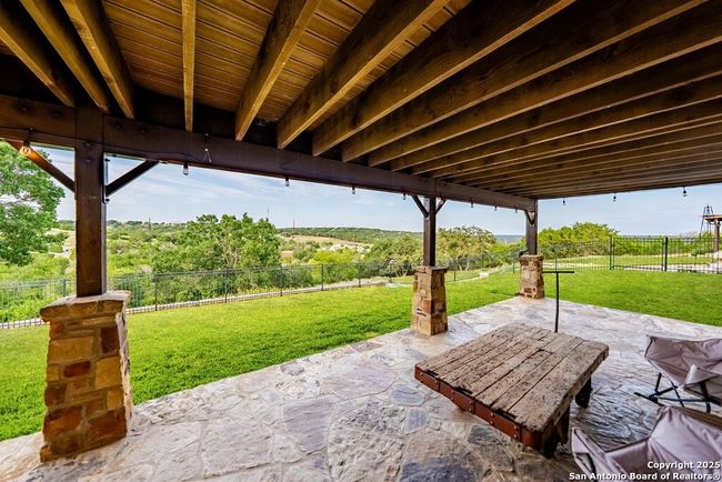 112 Juniper Pt, House other with 4 bedrooms, 5 bathrooms and null parking in Ingram TX | Image 46