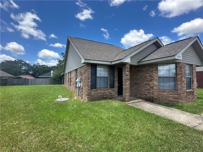 5320 Cimaron Court, House other with 3 bedrooms, 2 bathrooms and null parking in Theodore AL | Image 2