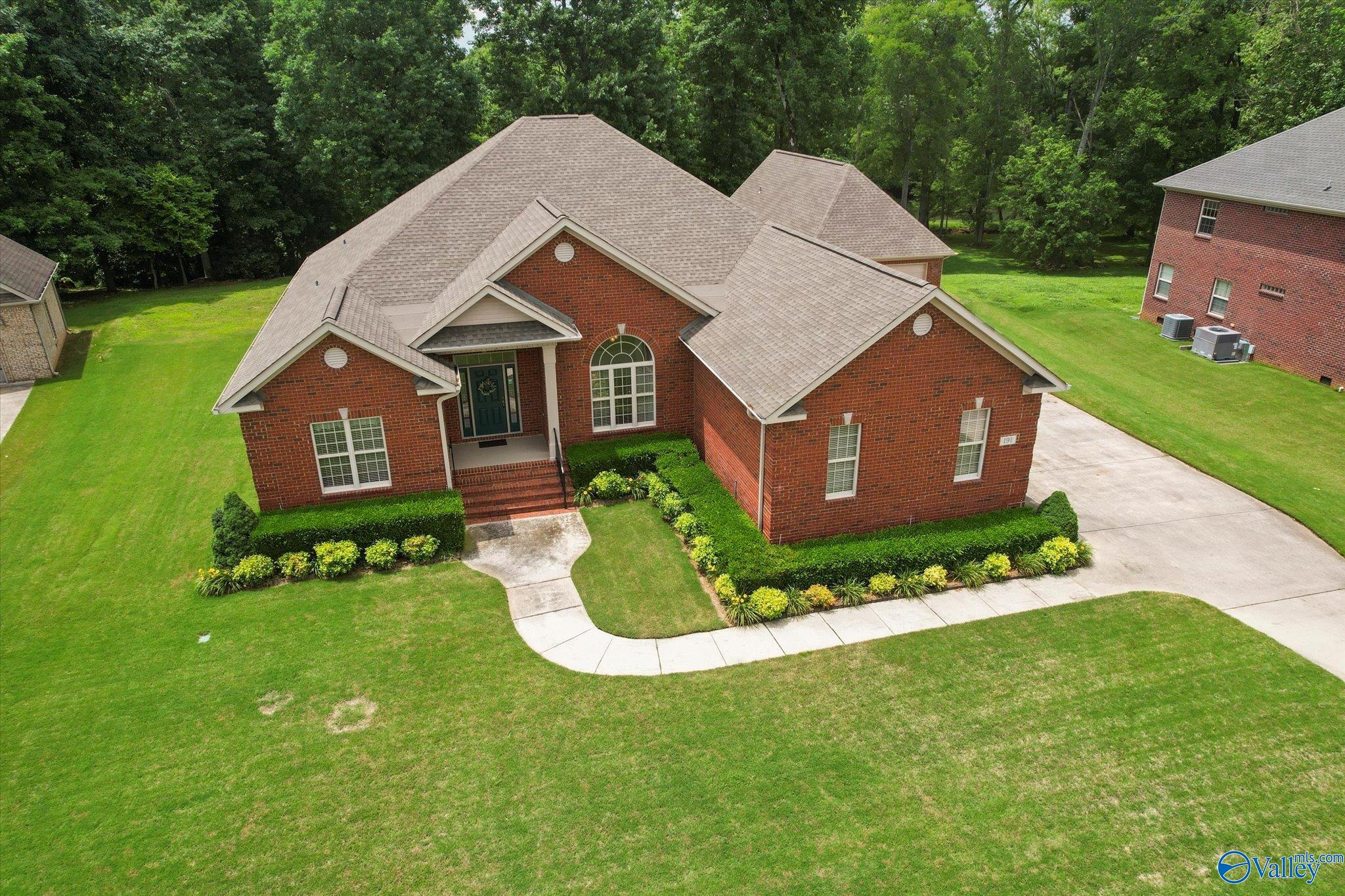 River Walk Trl, New Market, AL 35761 #1