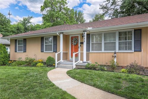 8955 E 84th St, Raytown, MO, 64138-3202 | Card Image