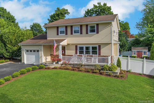 60 Pilgrim Ct, Pearl River, NY, 10965-1349 | Card Image