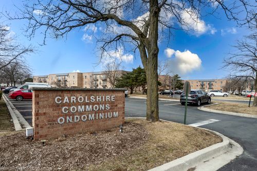 147-147 W Elk Trl, Carol Stream, IL, 60188-9330 | Card Image