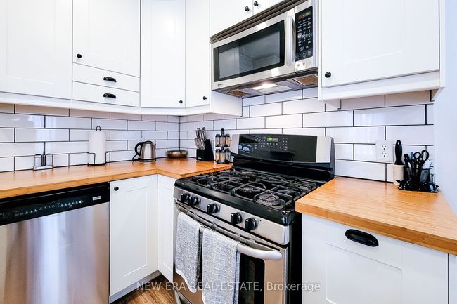 18 Ellis Ave, House other with 2 bedrooms, 2 bathrooms and 1 parking in Hamilton ON | Image 21