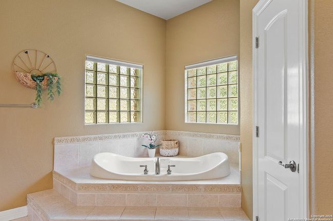 1411 Frontier, House other with 5 bedrooms, 3 bathrooms and null parking in Spring Branch TX | Image 25
