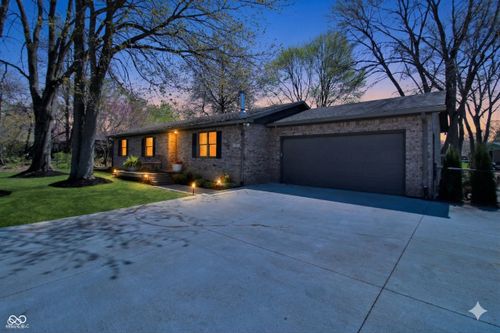 8135 County Road 700, Brownsburg, IN, 46112-9016 | Card Image