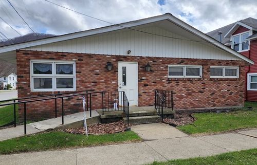 275 E 4th St, Emporium, PA, 15834-1411 | Card Image