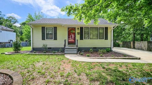 304 Hoffman St, Athens, AL, 35611-2710 | Card Image