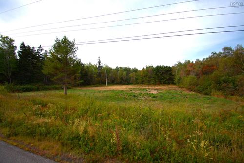 611 Brinton Rd, Paradise, NS, B0S1R0 | Card Image
