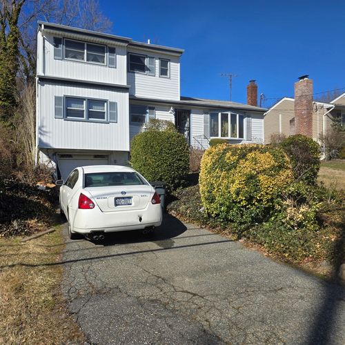 120 Glenwood Rd, Glenwood Landing, NY, 11547-3005 | Card Image