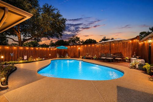 417 Stroud Ln, Garland, TX, 75043-5533 | Card Image
