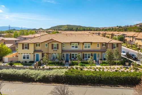 28744 Jardineras Dr, Valencia, CA, 91354 | Card Image
