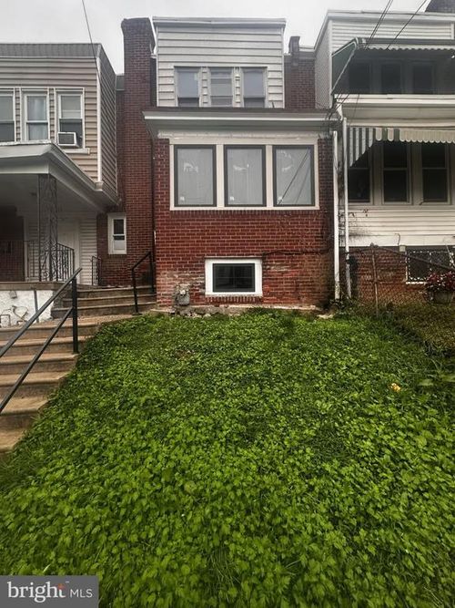 109 N 3rd St, DARBY, PA, 19023-2605 | Card Image