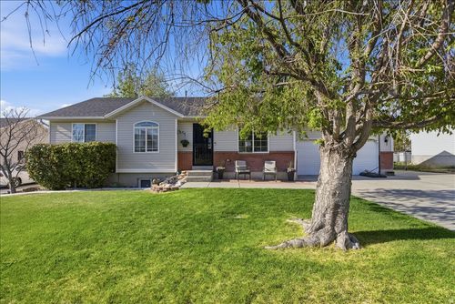 838 740, Tooele, UT, 84074-3275 | Card Image