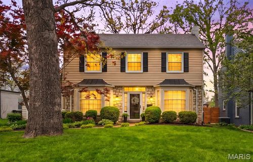 325 Woodside Dr, Kirkwood, MO, 63122-2831 | Card Image