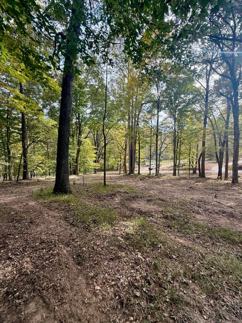 899 Little Leatherwood Rd, Vanleer, TN, 37181-5322 | Card Image