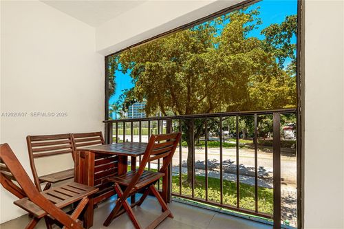 212-201 178th Dr, Sunny Isles Beach, FL, 33160-2875 | Card Image