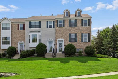 9993 Pincherry Ln, Eden Prairie, MN, 55347-1153 | Card Image