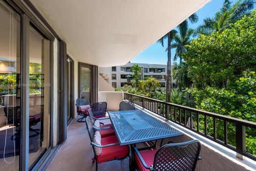 apt-235-141 Crandon Blvd, Key Biscayne, FL, 33149-1622 | Card Image