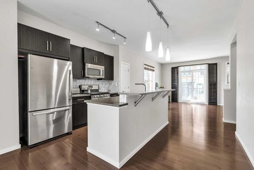 439 Ascot Cir Sw, Calgary, AB, T3H0X3 | Card Image