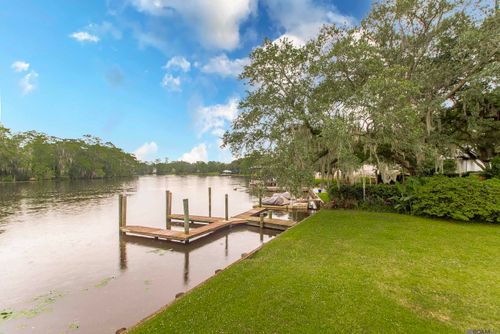 104 Tchefuncte Oaks, Mandeville, LA, 70471-1554 | Card Image