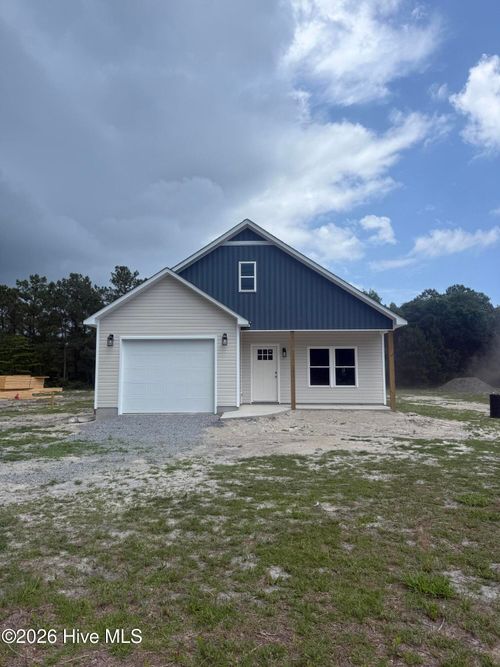 427 Morris Landing Rd, Holly Ridge, NC, 28445-7609 | Card Image