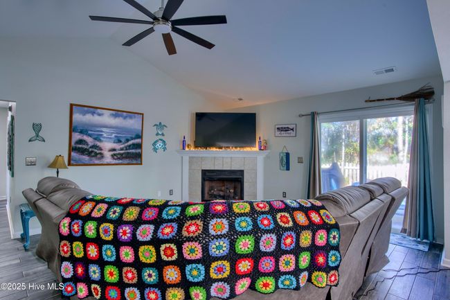 1752 Chadwick Shores Dr, House other with 3 bedrooms, 2 bathrooms and 2 parking in Sneads Ferry NC | Image 9