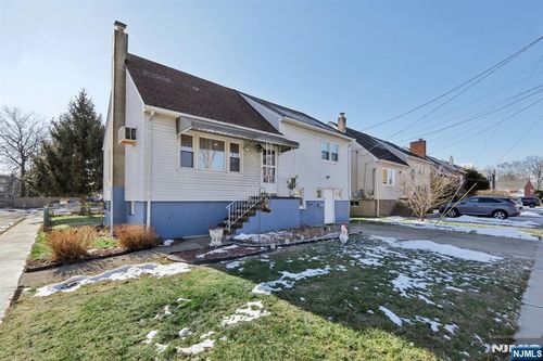 43 Poplar Ave, Little Ferry, NJ, 07643-1519 | Card Image