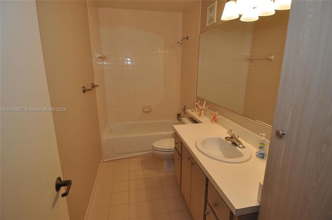 3317 - 3317 Sw Sunset Trace Cir, Townhouse with 2 bedrooms, 3 bathrooms and null parking in Palm City FL | Image 10