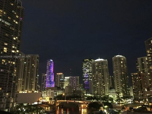 1220-690 Sw 1st Ct, MIAMI, FL, 33130-2991 | Card Image