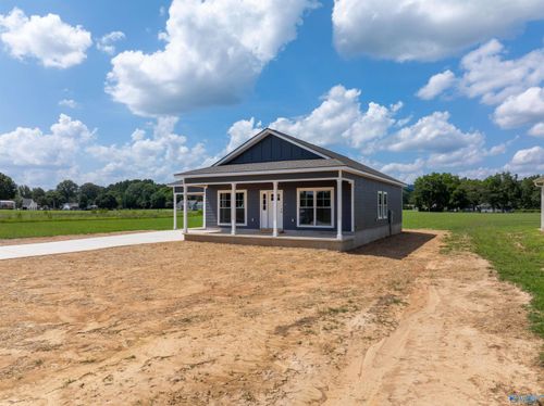 271 Taylor Ave, New Hope, AL, 35760-8428 | Card Image