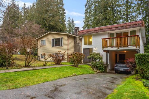 4390 Hoskins Rd, North Vancouver, BC, V7K2P8 | Card Image