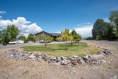 159 S 400 E, House other with 5 bedrooms, 3 bathrooms and 2 parking in Annabella UT | Image 3