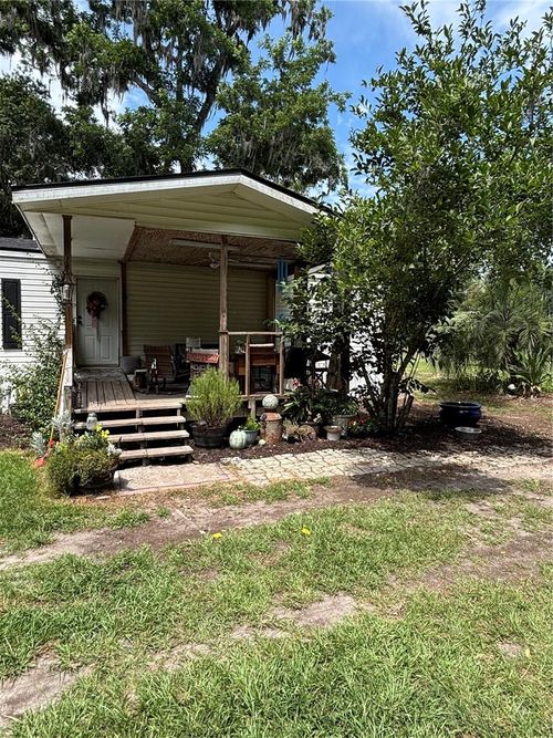 18520 N Highway 329, Reddick, FL, 32686-2101 | Card Image
