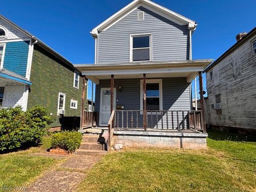 529 Railroad St, Chester, WV, 26034-1346 | Card Image