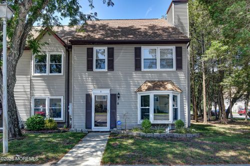 8 Colonial Ct, Jackson, NJ, 08527-2262 | Card Image