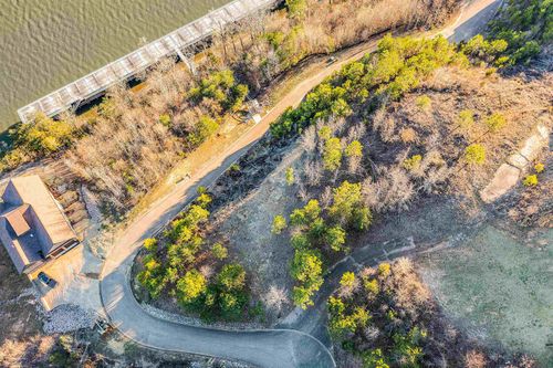 22 High Pointe Dr, Savannah, TN, 38372 | Card Image