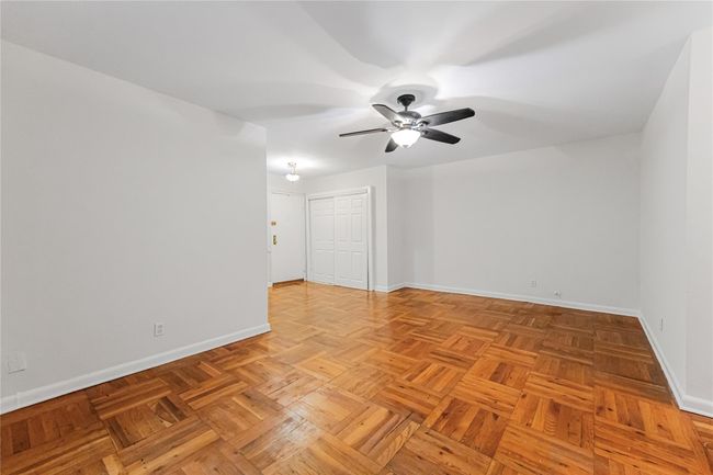 Living Space other view | Image 9