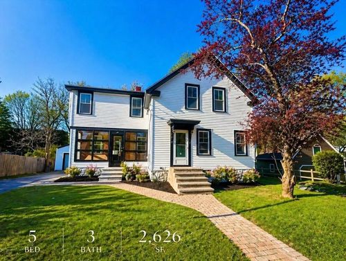 2 Everett St, Maynard, MA, 01754-1103 | Card Image