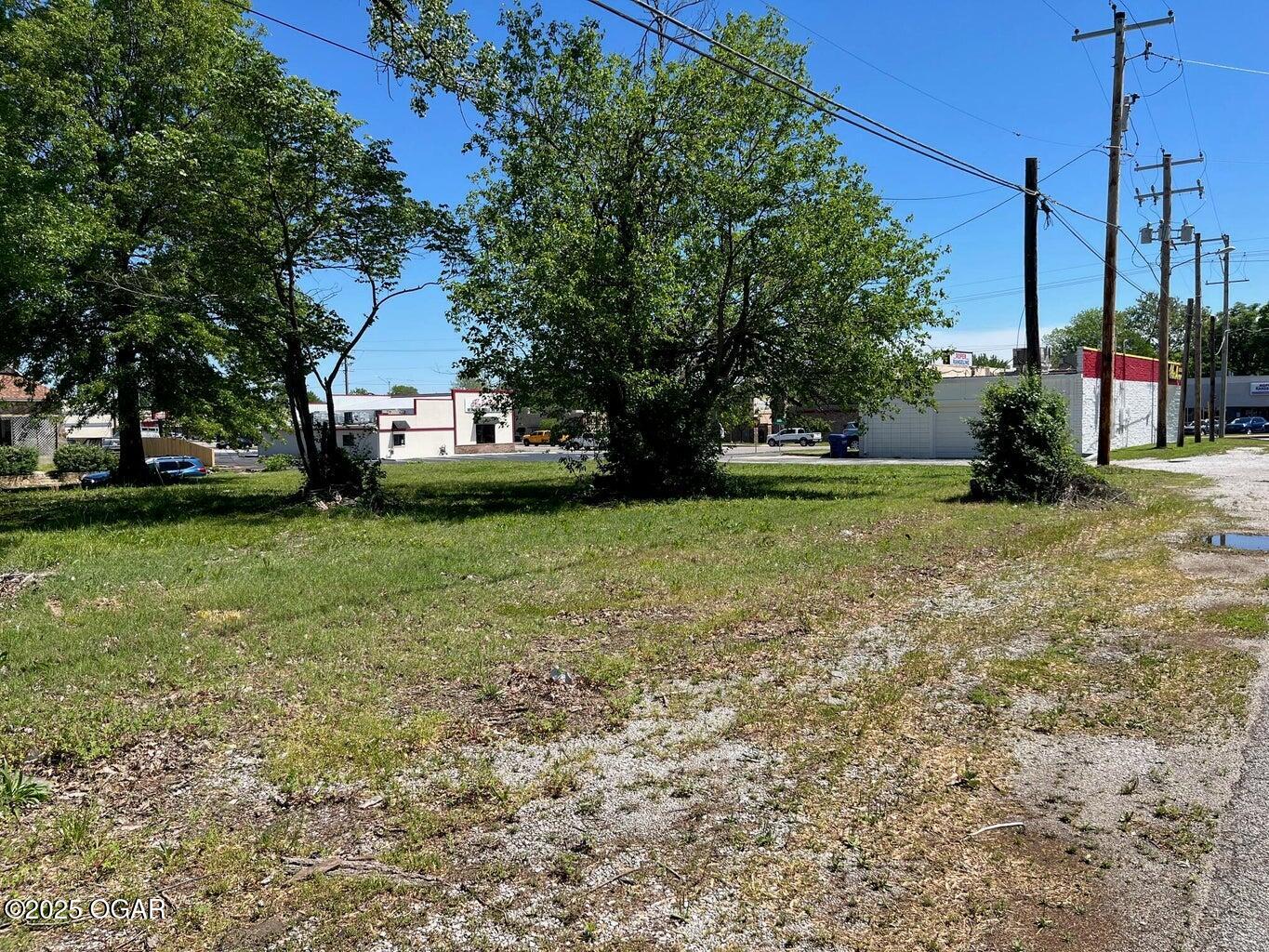 Land in Joplin