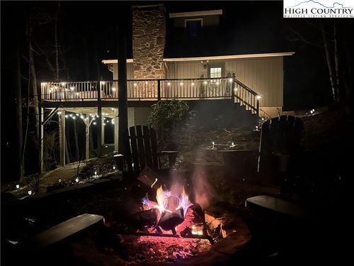 216 Saddle Ln, Deep Gap, NC, 28618-9314 | Card Image