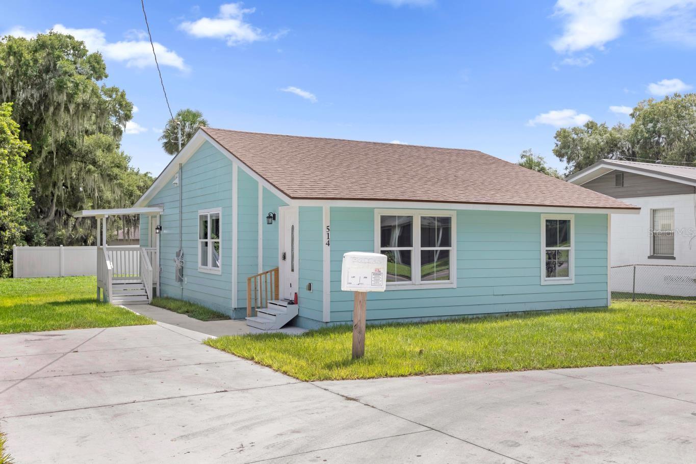 Voorhis Ave, Deland, FL 32724